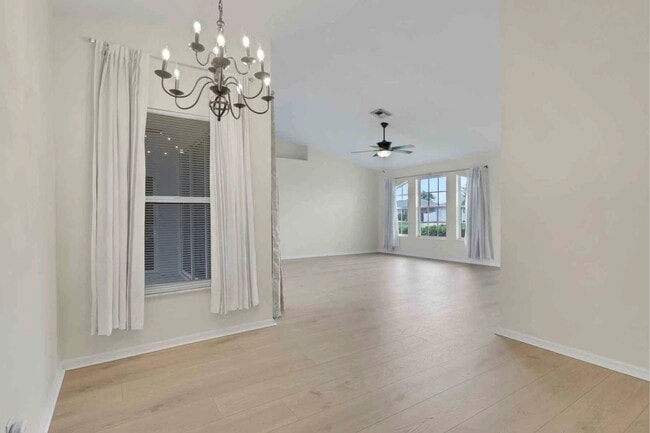 Photo - 2124 NW 18th Ave