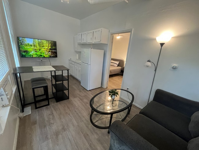 Building Photo - 920 N 9th St Rd