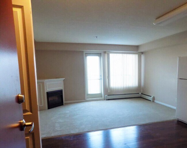 Photo - Niven Lake Apartments