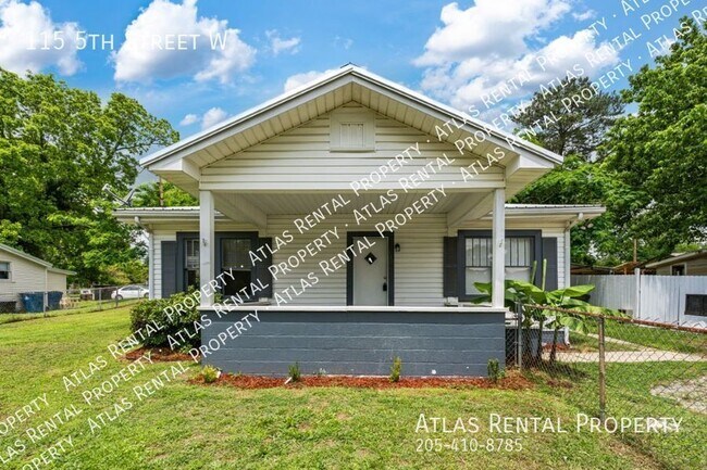 Photo - 115 5th St W House