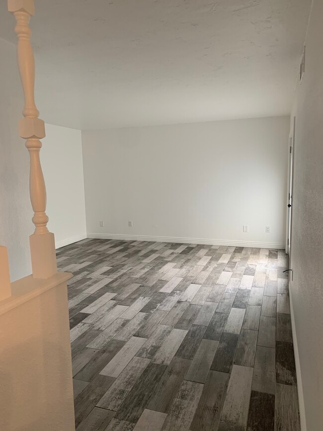 Photo - 3576 Stanford Dr