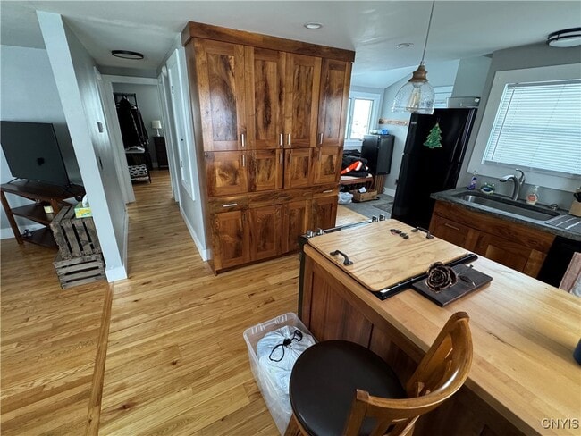 Photo - 9646 River Rd