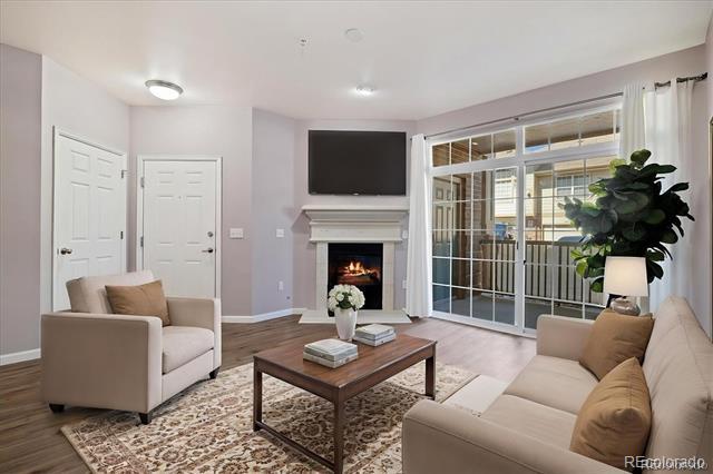 Photo - 3890 S Dayton St Unit 105