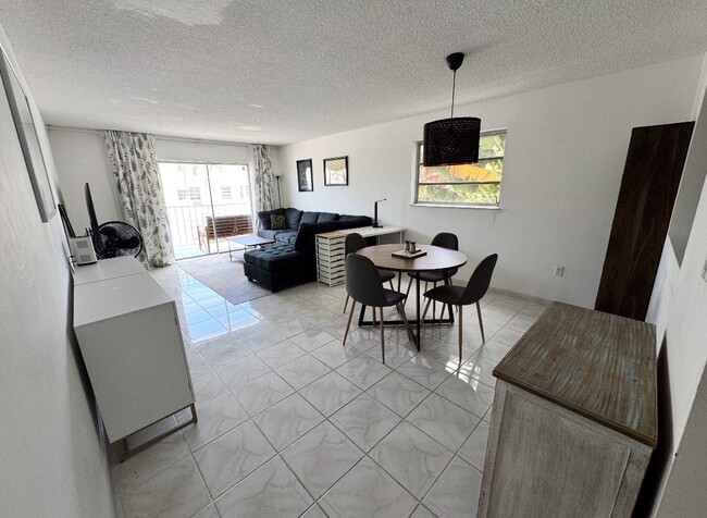 Photo - 1428 Euclid Ave Unit 201