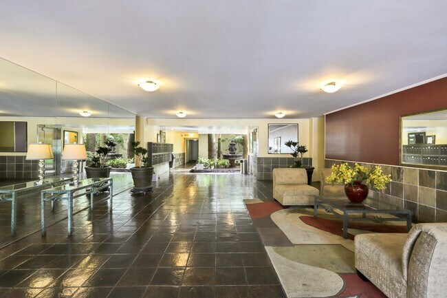 Photo - 1230 N Sweetzer Ave Unit 106