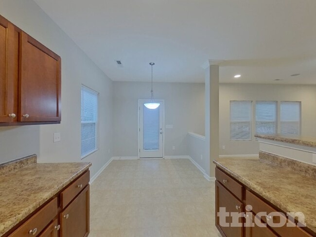 Photo - 1195 Thanet St SW