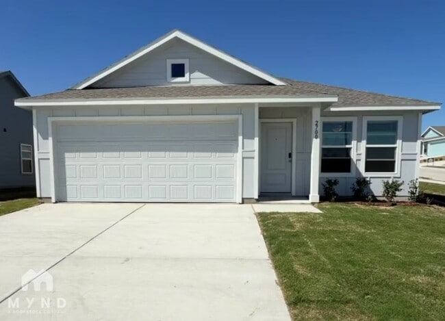 Building Photo - 2700 Ctr Crk Ln