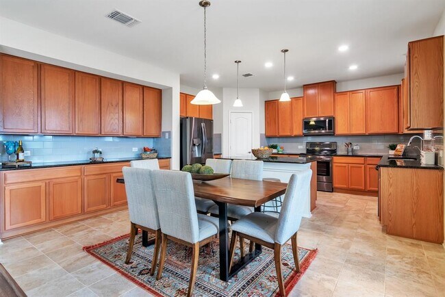 Photo - 1075 Toltec Trail