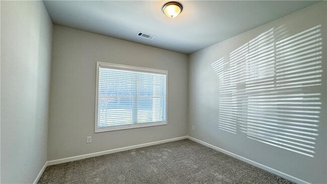 Photo - 4587 Silver Oak Dr SW