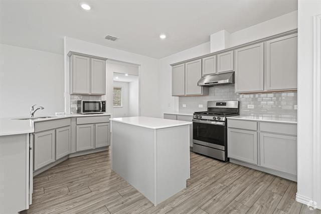 Building Photo - 3708 Milkweed Rd Rental