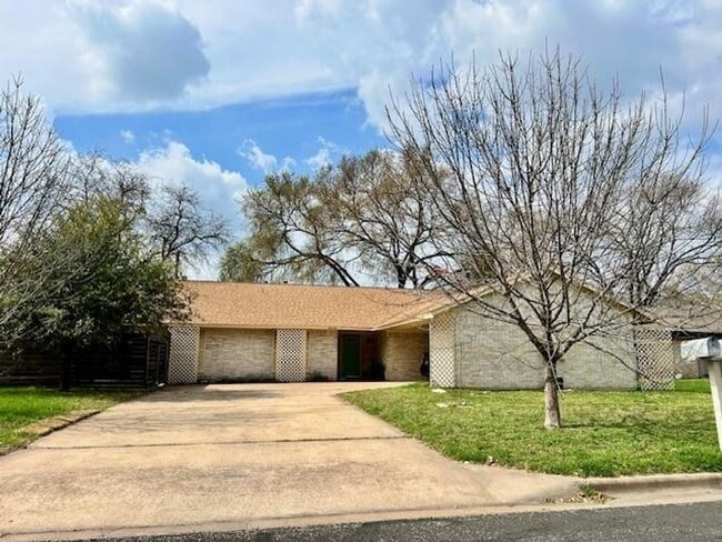 Building Photo - Allandale Place / Culdesac / Refrigerator / Washer/Dryer / Fenced Yard
