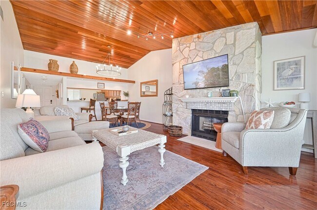 Photo - 16650 Partridge Place Rd Unidad 204