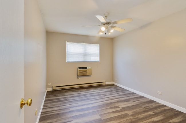 Photo - 1480 Spring Brook Ct