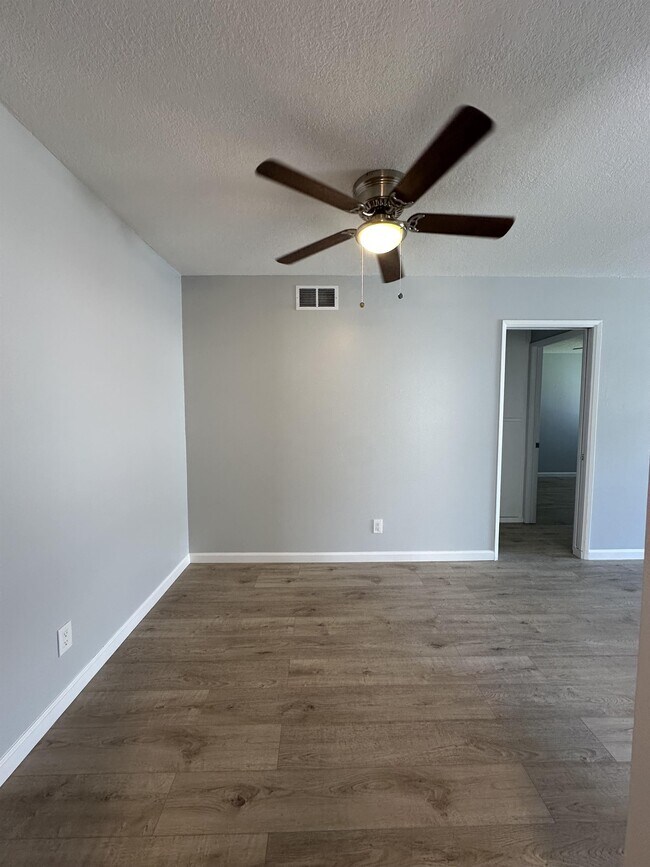 Photo - 8990 19th St