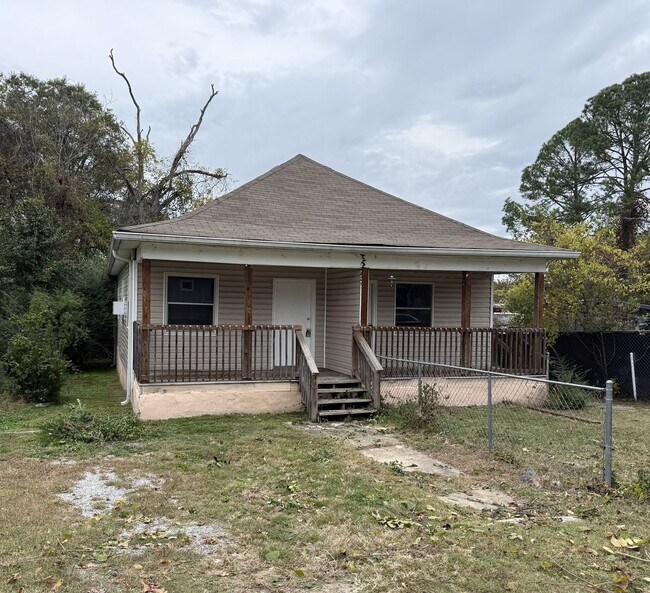 Building Photo - 3113 Curtis St