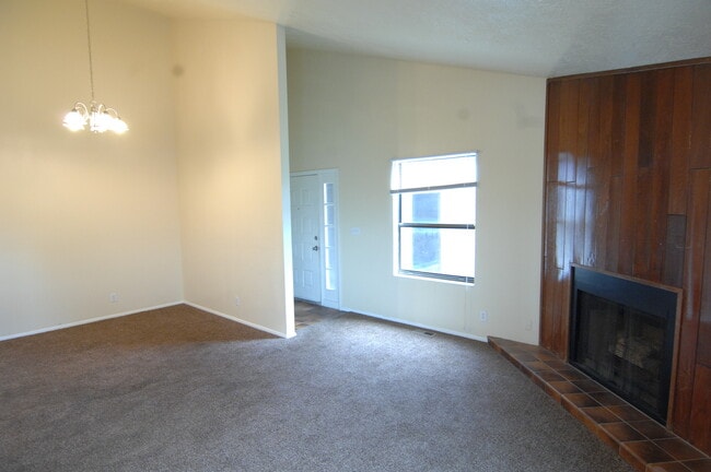 Photo - Great 4 Bedroom Now Available