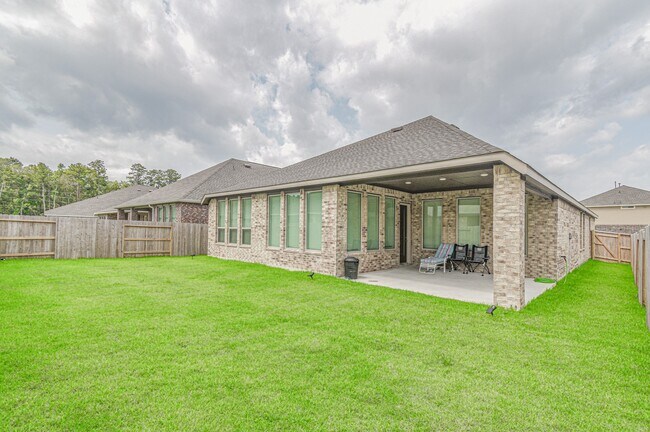 Photo - 18931 Eliza Crk Ln