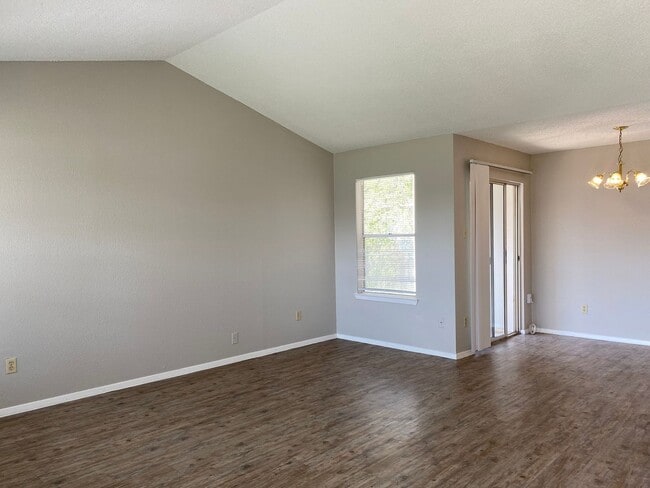Photo - 510 Willowbend Cove Unit 1
