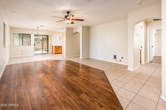 17429 W Watson Ln
