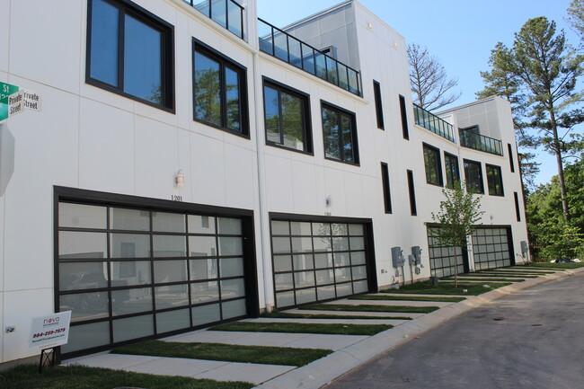 Photo - 1207 Nova St Townhome