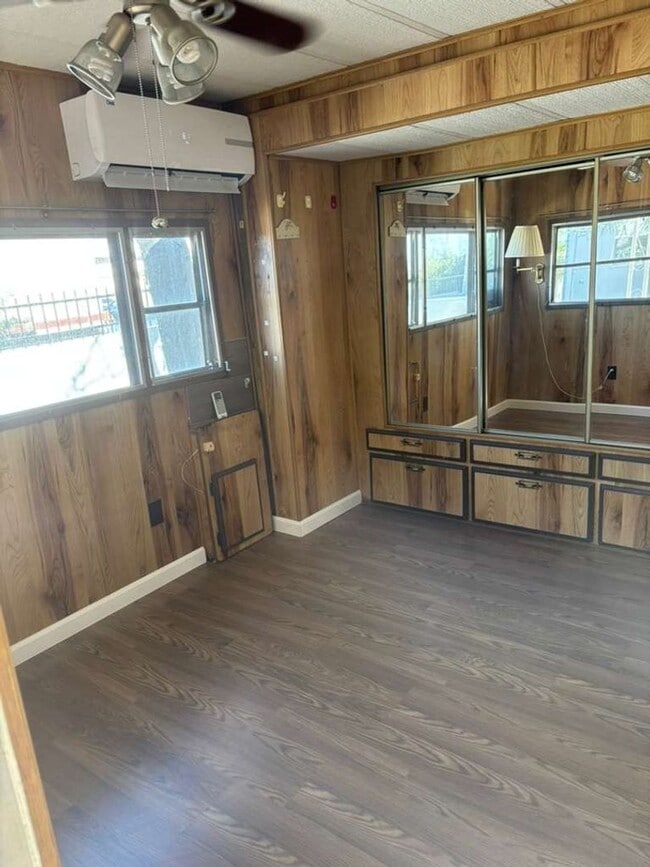 Photo - One bedroom One bath mobile home HBIRD Hallows MHP Unit 11