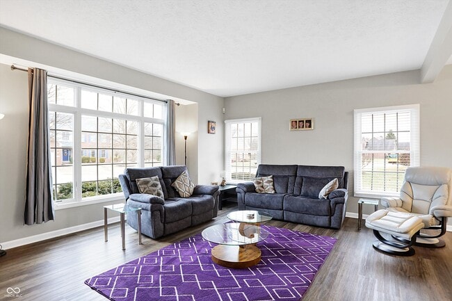 Photo - 13560 Kingsbury Dr