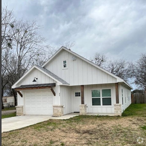 Building Photo - 836 Gibbard Ave Rental