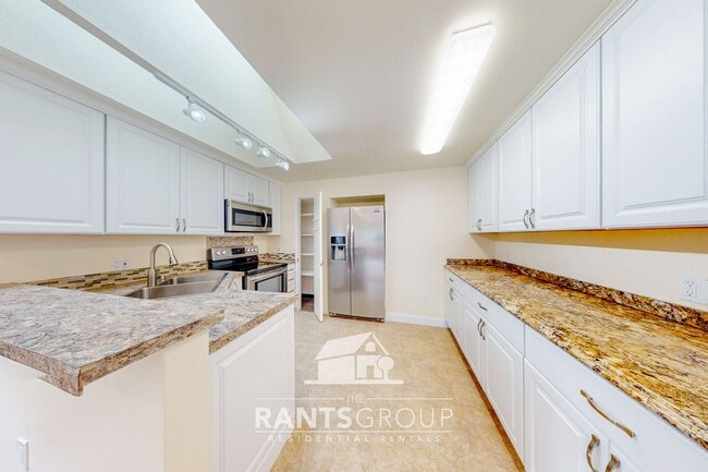 Photo - Indian Creek 2 Bedroom!