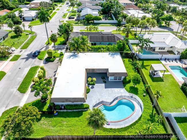 1424 SW 13th Dr