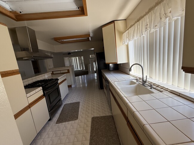 Photo - 280 S Craig Ave