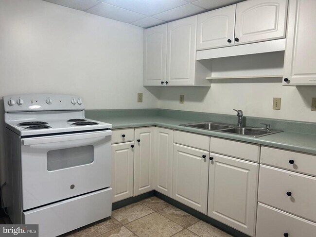 Photo - 2066 Bridge Rd