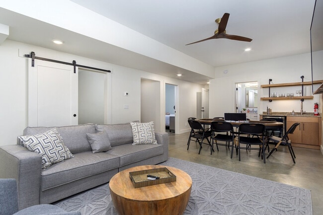 Photo - 12 Nanas Branch Dr Unit SI ID1590583P