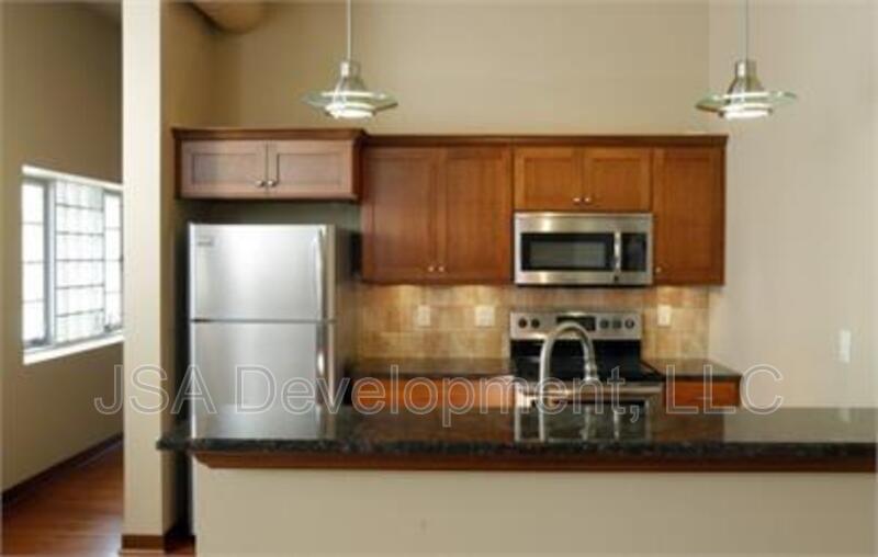 Photo - 606 Sycamore St