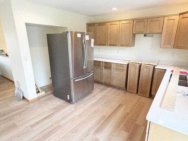Photo - 4-Bedroom, 2-Bath Raised Ranch Home in Weston Near Sandhill Meadows Park