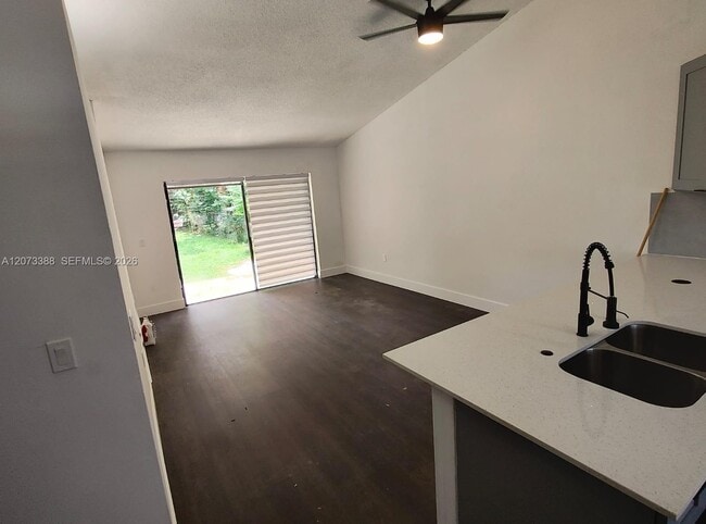 Photo - 9952 Burl Way Unit 1