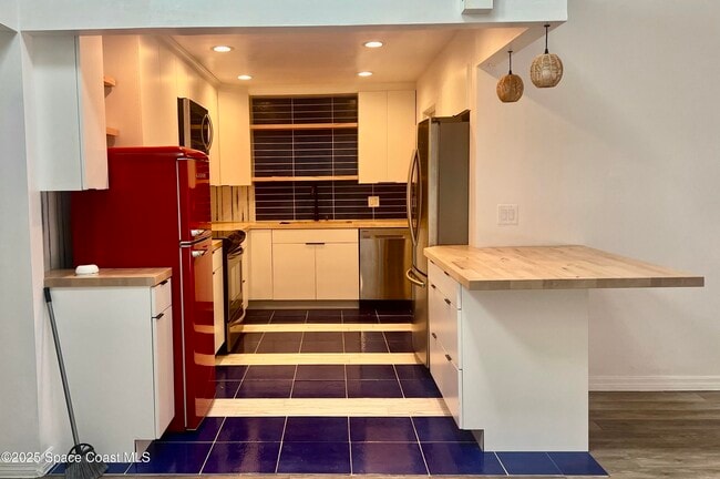 Building Photo - 1036 Mary Joye Ave