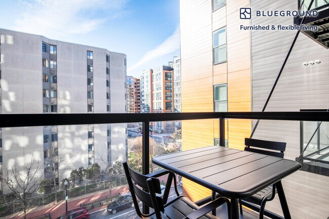 Photo - 1011 4th St NW Unidad SI FL5-ID196