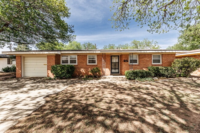 Building Photo - Don't sleep on this one!!! Sharp, remodeled, perfect.