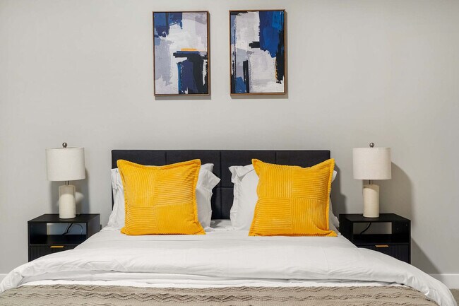 Photo - 205 W 4th St Unidad ID1301399P