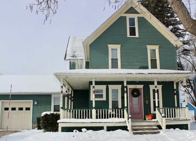 Building Photo - 178 Bentley Ave Rental