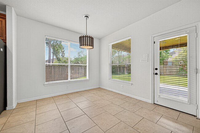 Building Photo - 15 Hadlock Pl