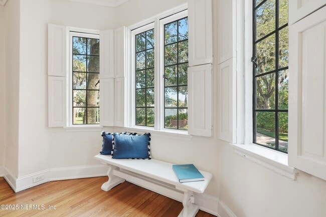 Photo - 3319 Pine St Unit 2