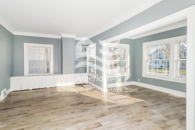 711 Haney Ave