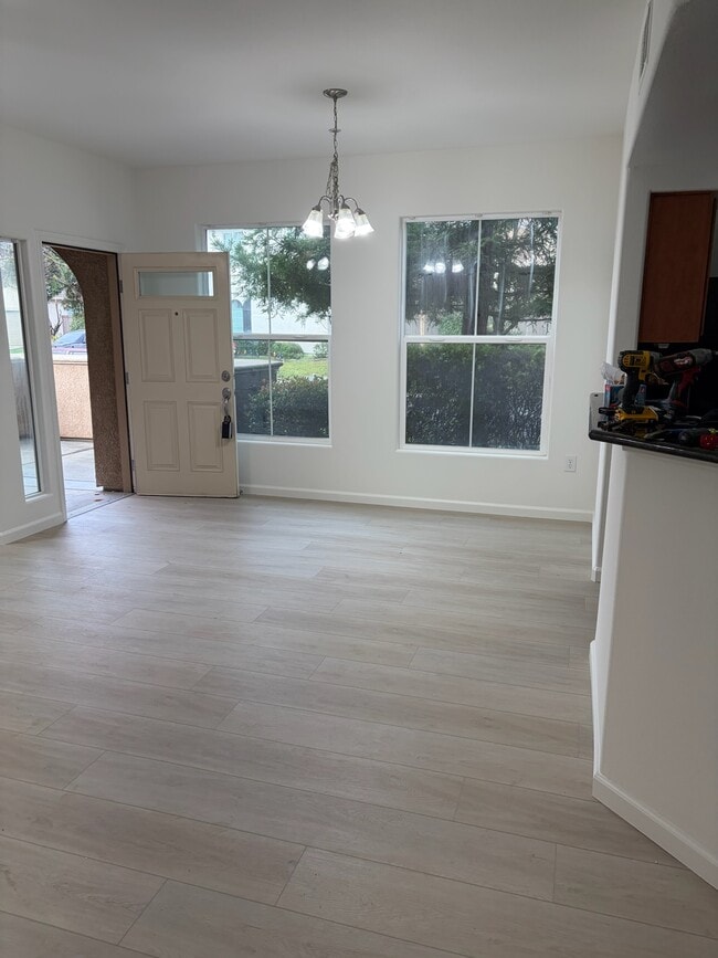 Photo - 5350 Dunlay Dr Unit 715