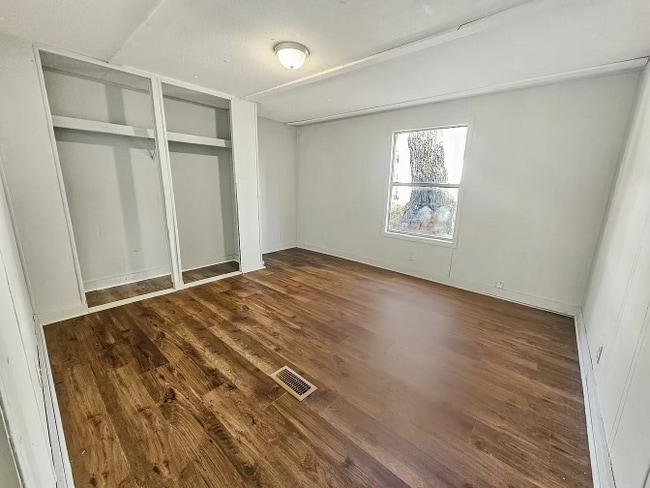 Photo - 412 McElhaney Rd