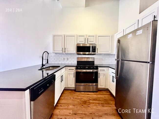 Photo - 202 W 5th St Unit 105