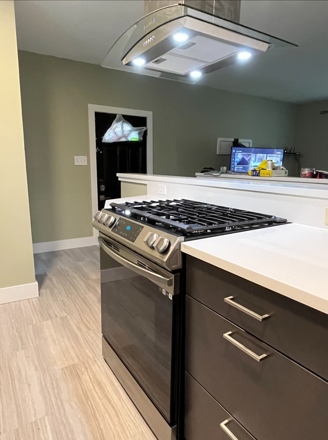 Photo - 1103 Ravenwood Ave Unit Entire House