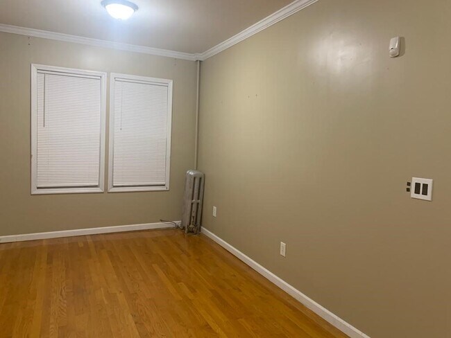 Livingrm4
