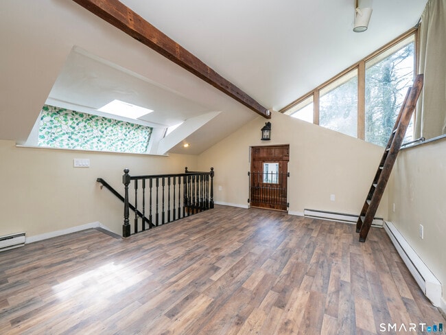 Photo - 128 Perry Ave