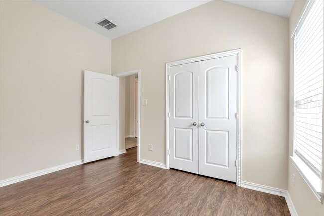 Building Photo - 7036 Terra Ln